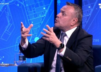 Vrasja e dyfishtë në Durrës, Karamuço paralajmëron: Armët po hyjnë pa leje, si në vitin '97