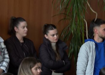 Vrasja e gjyqtarit Astrit Kalaja trondit studentët e drejtësisë: Të rinjtë e juridikut kërkojnë një ambient gjyqësor të sigurt.