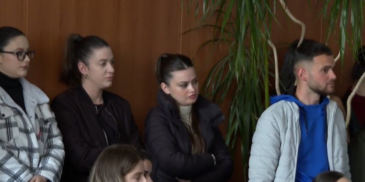 Vrasja e gjyqtarit Astrit Kalaja trondit studentët e drejtësisë: Të rinjtë e juridikut kërkojnë një ambient gjyqësor të sigurt.