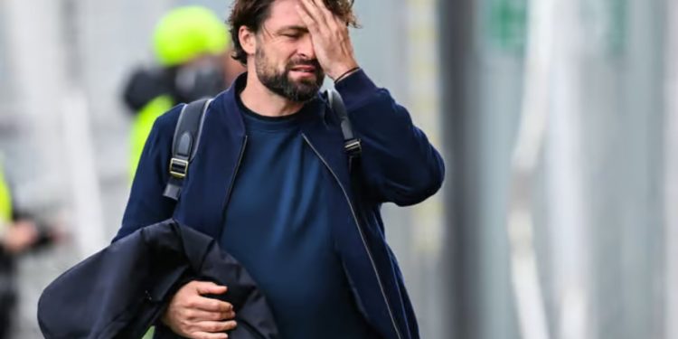 Ylli i Kombëtares merr një lajm pozitiv; trajneri që e nd excluded nga lista për garat evropiane largohet nga posti në klub.