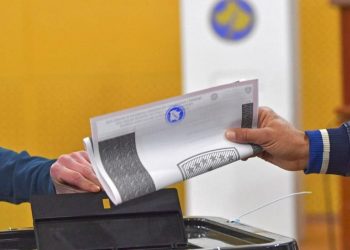 Zgjedhjet në Kosovë, një rënie e mbështetjes për Listën Serbe, por influenca e Vuçiçit vazhdon.