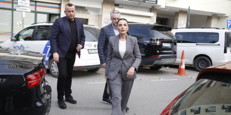 Zv.kryeministrja Belinda Balluku paraqitet në SPAK pas avokates së saj.