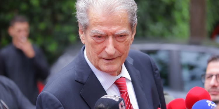 Berisha: PD ka të paktën 12-13 kandidatura për Tiranën! Vendimi do të merret nga koalicioni dhe nga aleatët