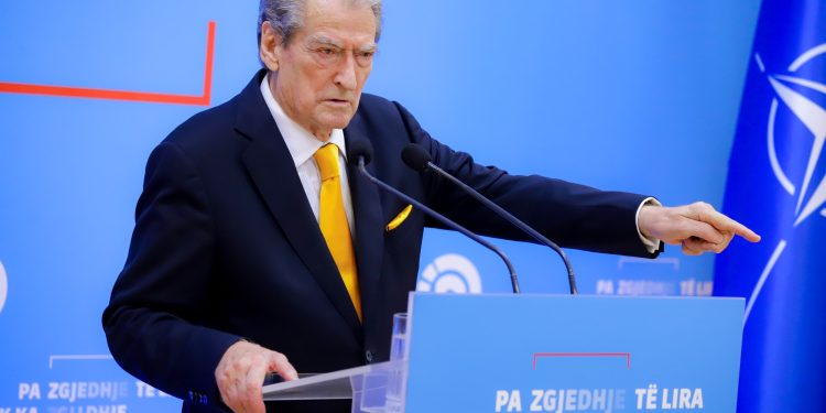 Takimi i Arubës/ Berisha: Ka qenë i pranishëm Don Agaçio, po përpiqem të identifikoj edhe emrin e ministrit