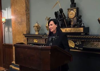 “‘Çanta e shpinës’ e globalizimit mbi shpatullat e Zahos”, Linda Rama në Forumin e Sigurisë në Londër: Shqipëria po rikthen identitetin e saj.