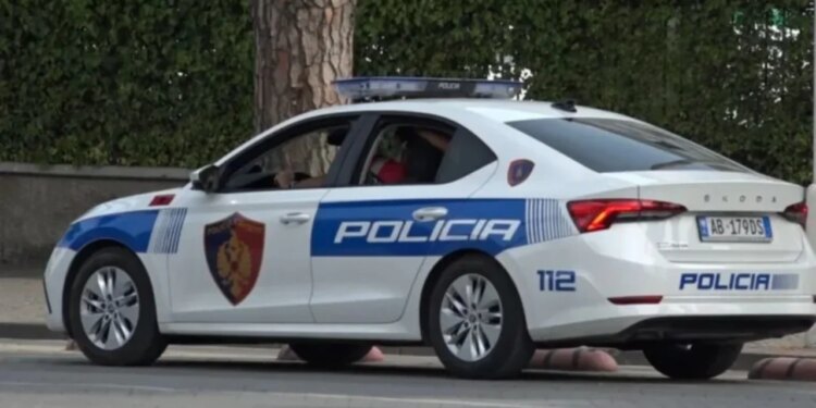 “23-vjeçari i armatosur kapet nga policia: Armë e gjetur në ‘BMW’, drogë në shtëpi”