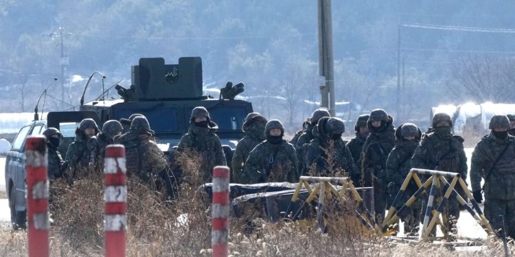 5,000 ushtarë nga Korea e Veriut në Rusi që prej shtatorit, Pheniani po synon një afrimin me Uashingtonin, sipas pretendimeve të Seulit.