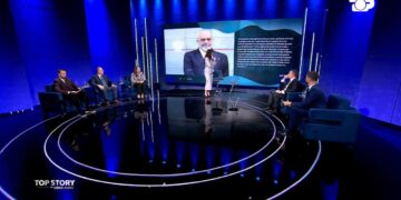 “700 familje shqiptare pritet të dëbohen nga Anglia”/ Karamuço në ‘Top Story’: Shqiptarët janë ‘viktima’, situata ka lidhje me çështje të brendshme britanike.