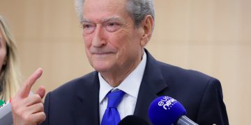 Berisha: Edi Rama 50 milionë euro u ka plaçkitur shqiptarëve dhe kërkon t’ia faturojë të gjitha Lubi Ballukut