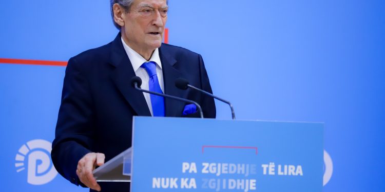 Berisha: Muç Shaljani bëri fushatë për ministrin Ervin Hoxha, kurse Gilmando Dani ishte truproja dhe financuesi i Blendi Gonxhes