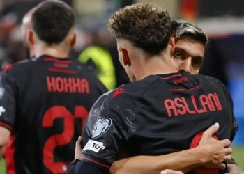 ANALIZA / Pas dhjetë vjetësh, Shqipëria përsëri përpara Serbisë, nga kualifikimi i parë në Europian deri në play-off-in e parë historik për Botëror.