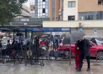 Abuzimi në tenderët e projekteve ‘Llogarja’ dhe ‘Unaza e Madhe’/ Zv.kryeministrja Balluku në GJKKO për rreth dy orë në seancë.