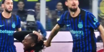 Acerbi-Leao, çfarë tensioni në derbin e Madonninës, përplasje mes lojtarëve