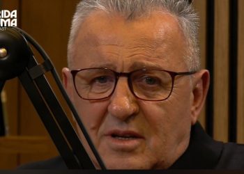 “Agron Llakaj tregon për humbjen tragjike të gruas së tij: ‘S’pranova amanet prej saj, doja të vdisja, e përcollëm si nuse të bukur’”