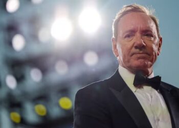 “Aktori Kevin Spacey ndan vështirësitë e tij financiare pas akuzave për ngacmim seksual: ‘Nuk kam shtëpi, jetoj në…’”