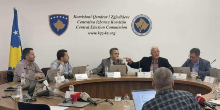 Akuzat nisën para fillimit të zgjedhjeve, VV: PDK sjell "trenin bullgar" në Kosovë.