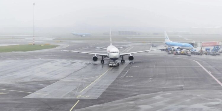 Alarmi për dronët e panjohur në Europë: Holanda merr vendimin për të blerë 100 radarë për identifikimin e tyre.