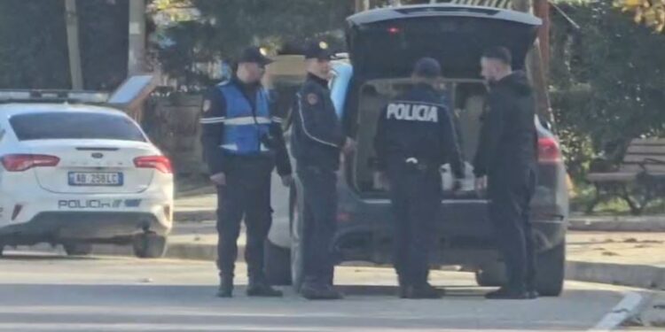 Alarmi për të shtënat me armë në Vlorë aktivizoi policinë, e cila zbuloi se…