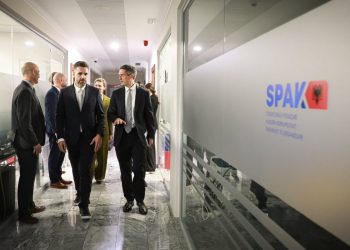 Ambasada e SHBA në Tiranë: Rihapja e Qeverisë amerikane përsëri përforcon bashkëpunimin