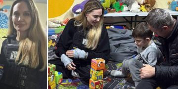 Angelina Jolie viziton maternitetin dhe spitalin në Kherson, Ukrainë