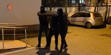 Arrestohet 36-vjeçari, i dënuar nga Maqedonia e Veriut për falsifikim monedhash, i shpallur në kërkim edhe për vjedhje.