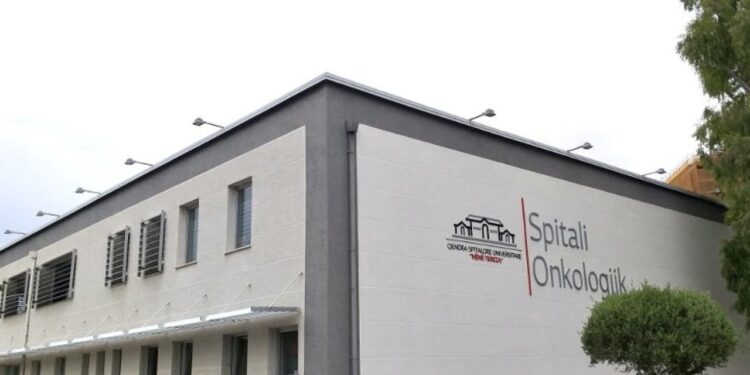 Asnjë përmirësim në Onkologji/ Pacientët: Paratë janë ndarë, por ne nuk e ndjejmë ndryshimin