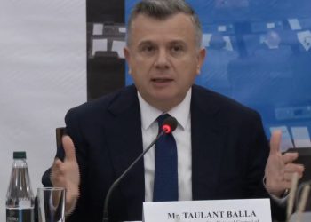 Balla sqaroi se ligji për barazinë gjinore është i fokusuar në sigurimin e pagave dhe përfaqësimit të barabartë për gratë dhe vajzat në krahasim me burrat.