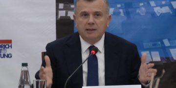 Balla sqaroi se ligji për barazinë gjinore është i fokusuar në sigurimin e pagave dhe përfaqësimit të barabartë për gratë dhe vajzat në krahasim me burrat.