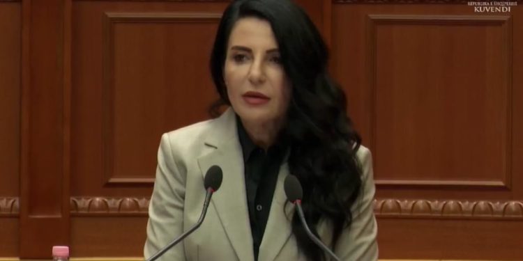 Balluku shpreh për herë të parë opinionin në Kuvend rreth hetimit të SPAK: "Nuk do të dëgjoni asnjëherë nga unë fjalë ofenduese për drejtësinë, derisa të mbyllen procedurat."