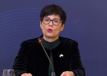 “Bashkimi Europian, një realitet i prekshëm për shqiptarët”/ Marta Kos në Tiranë: Shfrytëzoni dy vitet e mbetura për t'u përgatitur…