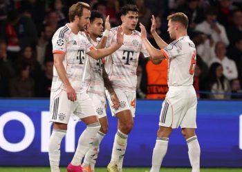 Bayerni dominon, gjermanët fitojnë ndaj kampionëve në fuqi të PSG-së me 10 lojtarë dhe arrijnë në 16 fitore radhazi.