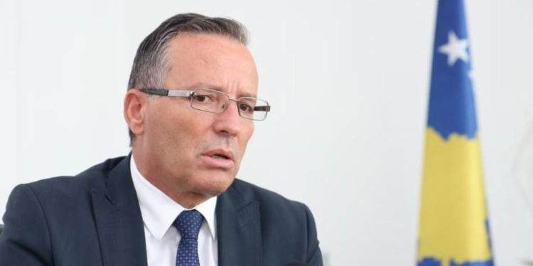 Bedri Hamza emërohet kryetar i ri i PDK-së, pa asnjë votë kundër kandidaturës së tij.