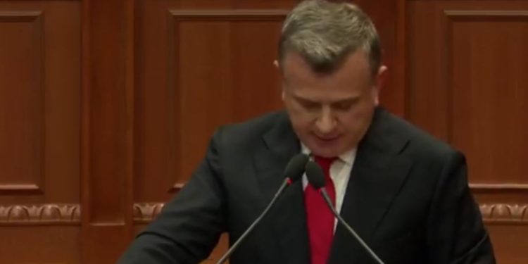 Berisha bën një deklaratë për Ambasadorin Gonzato, PS i kërkon Komisionit të Etikës përjashtimin e kryetarit të PD për 30 ditë nga Kuvendi.