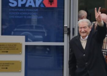 Berisha i drejtohet Gjykatës Kushtetuese, kërkon heqjen e masës ‘detyrim paraqitje’