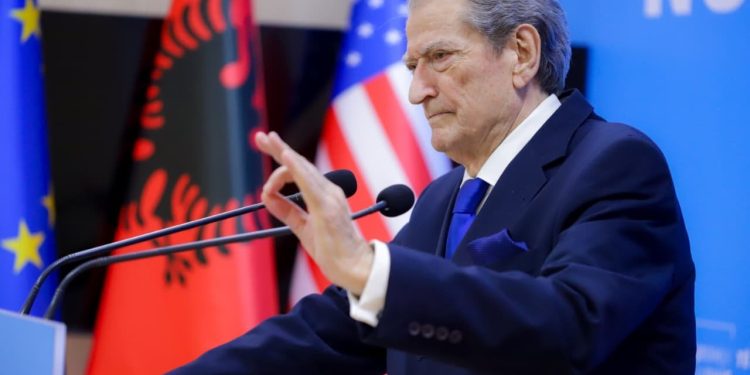 Berisha njofton se do të paraqitet në SPAK për t'u marrë në pyetje lidhur me ngjarjet e 21 Janarit: "Do të shkoj, por hetimi është politik."