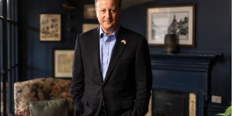 David Cameron njofton diagnozën e kancerit të prostatës dhe ndan mënyrën se si e kuptoi sëmundjen.