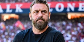De Rossi rikthen karrierën si trajner te Genoa, aty ku e kishte lënë.