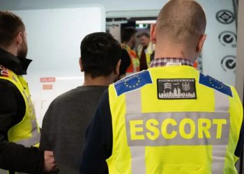 Debati mbi dëbimet nga Gjermania, Merz: Lufta në Siri është përfunduar, nuk ekziston asnjë arsye për të kërkuar azil.