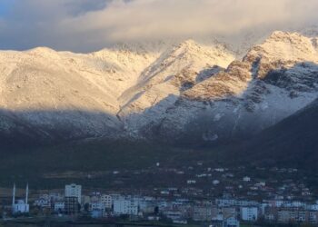 Dëbora mbulon malet e Bulqizës, si është gjendja e motit në Mat dhe Dibër