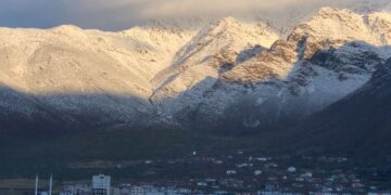 Dëbora mbulon malet e Bulqizës, si është gjendja e motit në Mat dhe Dibër