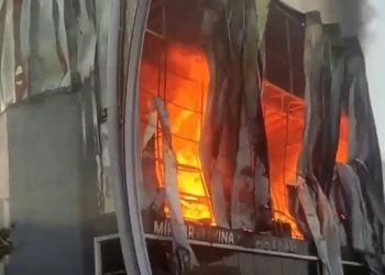 Depo parfumerish në Turqi përfshihet nga zjarri, 6 viktima dhe 2 të plagosur