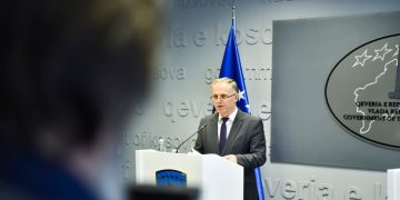 “Diskriminimi dhe nënpërfaqësimi i shqiptarëve: Besnik Bislimi koment mbi raportin e KE-së që evidenton shkeljet e të drejtave në Serbi”