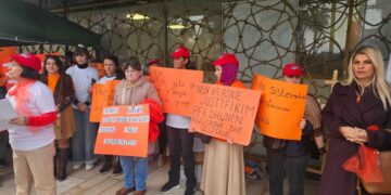 Dita Ndërkombëtare e Dhunës ndaj Grave: Durrësi apelon për ndëshkimin e armëve dhe për një rritje të sigurisë.