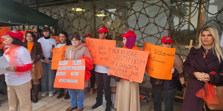 Dita Ndërkombëtare e Dhunës ndaj Grave: Durrësi apelon për ndëshkimin e armëve dhe për një rritje të sigurisë.