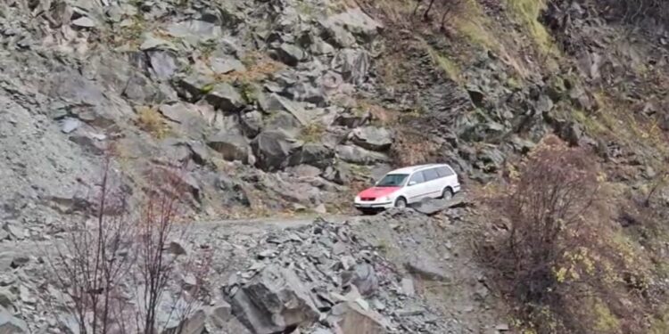 Dita e katërt e motit të keq: Rënie gurësh, inertesh dhe përmbytje, si është situata në qarkun Kukës.