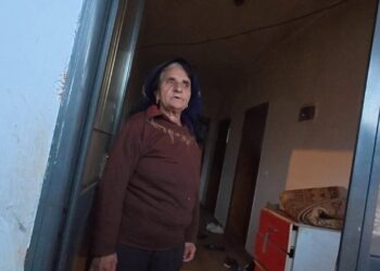 E moshuara nga Librazhdi rrëfen për Top Channel: "Pasi mora pensionin, më tha të pi këtë…", pas helmimit dhe grabitjes nga dhëndri.