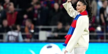 E preferuara e Vladimir Putinit përballet me probleme, mjekët kryejnë një ndërhyrje të gabuar dhe rrezikojnë karrierën e saj si gjimnaste.