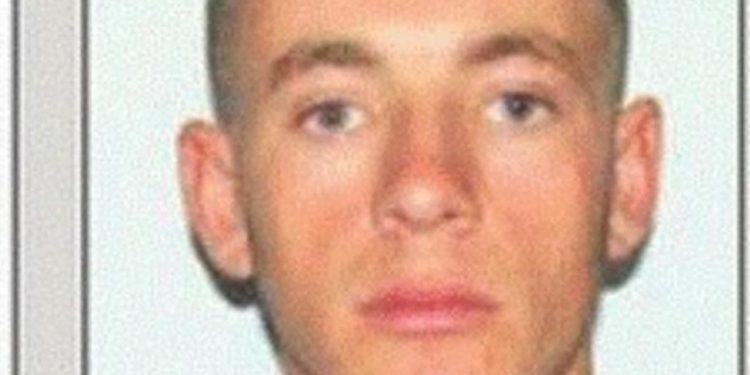 FOTO/ Dyshohet se qëlloi me 6 plumba 36-vjeçarin, i afërmi i viktimës, policia në kërkim të autorit