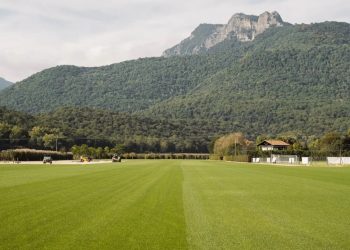 FOTO / Kombëtarja shqiptare ka zgjedhur në Spanjë qendrën stërvitore ku u stërvit edhe në vitin 2021, kur arritëm të fitonim 0-1.