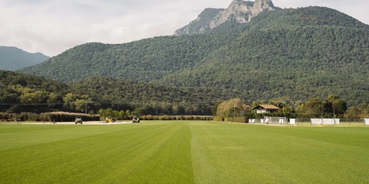 FOTO / Kombëtarja shqiptare ka zgjedhur në Spanjë qendrën stërvitore ku u stërvit edhe në vitin 2021, kur arritëm të fitonim 0-1.